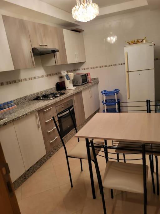 Rare Appartement De Vacances Tangeri Esterno foto